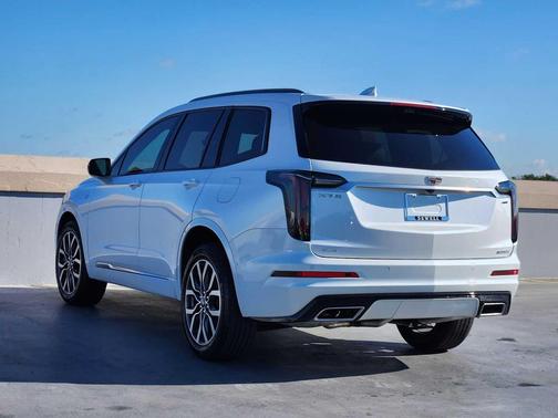 2025 Cadillac XT6 Sport AWD