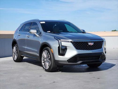 2025 Cadillac XT4 Premium Luxury