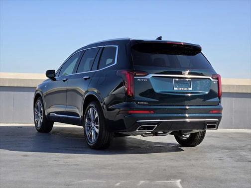 2025 Cadillac XT6 Premium Luxury FWD