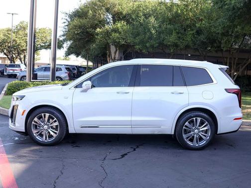 2023 Cadillac XT6 Premium Luxury FWD