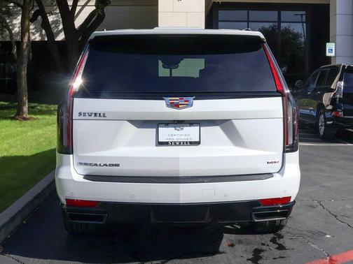 2024 Cadillac Escalade Sport Platinum