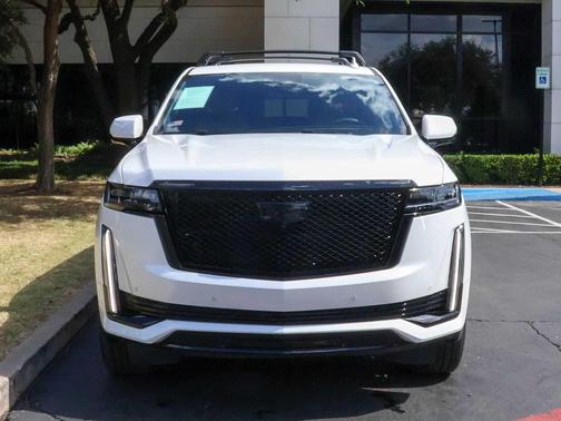 2024 Cadillac Escalade ESV Sport