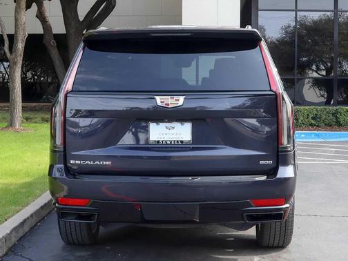 2023 Cadillac Escalade Sport Platinum