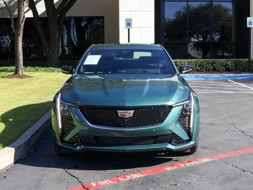 2025 Cadillac CT5 Sport