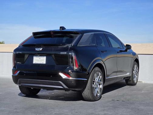 2026 Cadillac OPTIQ Luxury