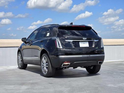2025 Cadillac XT5 Sport