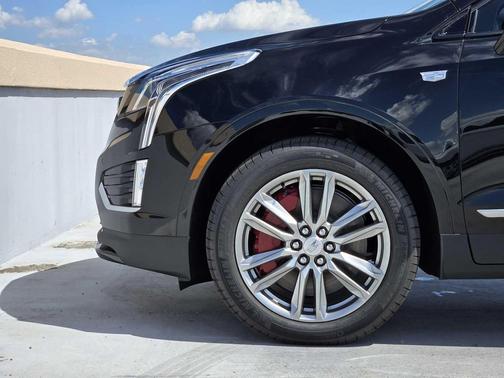 2025 Cadillac XT5 Sport