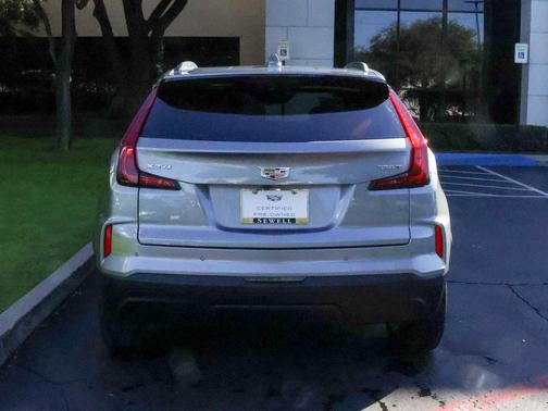 2024 Cadillac XT4 Luxury