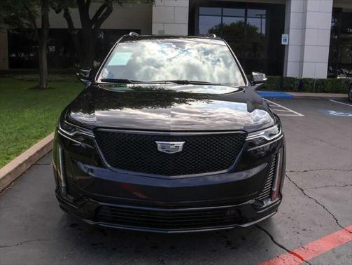 2022 Cadillac XT6 Premium Luxury AWD