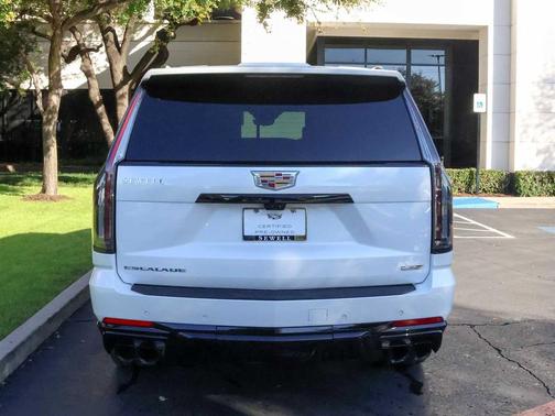 2025 Cadillac Escalade ESV V-Series