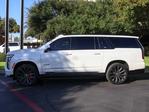 2025 Cadillac Escalade ESV V-Series