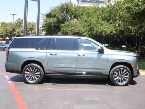 2024 Cadillac Escalade ESV Sport Platinum