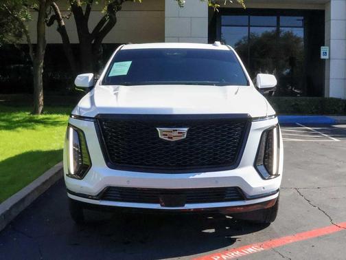 2025 Cadillac Escalade Sport