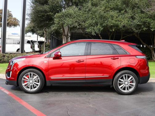 2023 Cadillac XT5 Sport