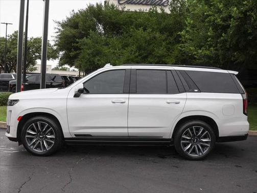 2022 Cadillac Escalade Sport