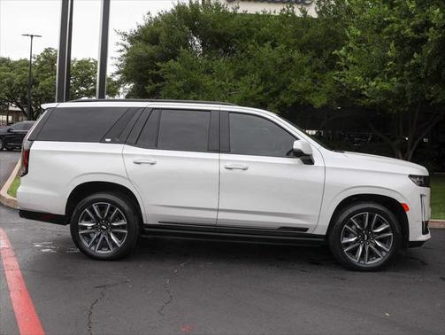 2022 Cadillac Escalade Sport