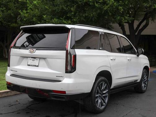 2022 Cadillac Escalade Sport
