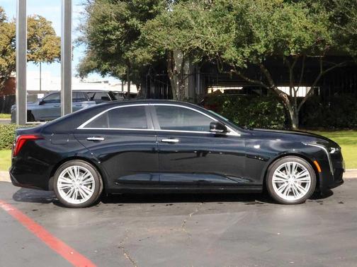 2022 Cadillac CT4 Premium Luxury