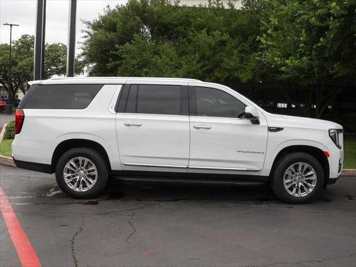 2021 GMC Yukon XL SLT