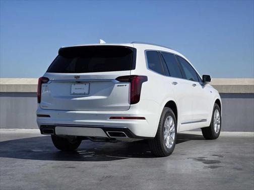 2025 Cadillac XT6 Luxury FWD
