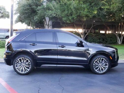 2024 Cadillac XT4 Sport