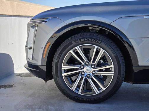 2025 Cadillac LYRIQ Luxury