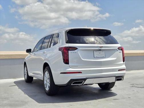 2025 Cadillac XT6 Luxury FWD