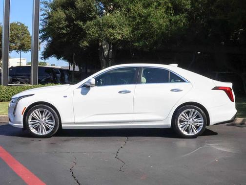 2023 Cadillac CT4 Premium Luxury