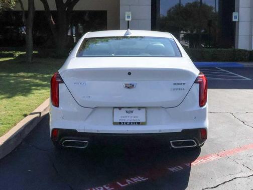 2023 Cadillac CT4 Premium Luxury