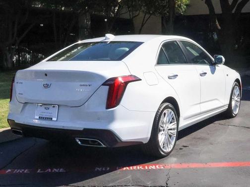 2023 Cadillac CT4 Premium Luxury
