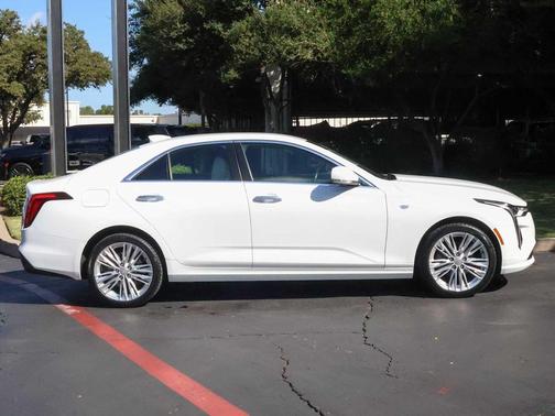 2023 Cadillac CT4 Premium Luxury