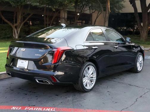 2022 Cadillac CT4 Premium Luxury