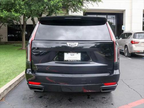 2022 Cadillac Escalade Sport