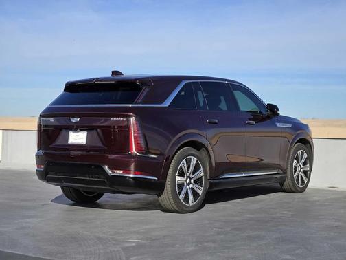 2025 Cadillac Escalade IQ Luxury 2