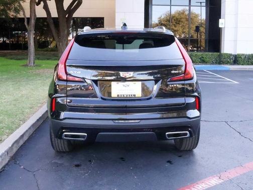 2024 Cadillac XT4 Premium Luxury