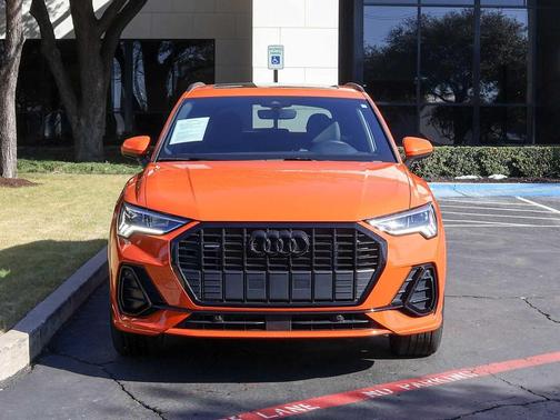 2025 Audi Q3 Premium 45 TFSI S line quattro Tiptronic