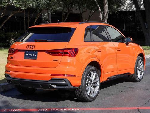 2025 Audi Q3 Premium 45 TFSI S line quattro Tiptronic