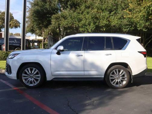 2023 Lexus LX 600 Ultra Luxury