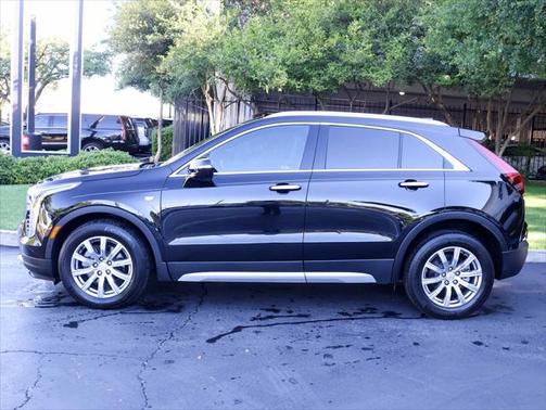 2022 Cadillac XT4 Premium Luxury