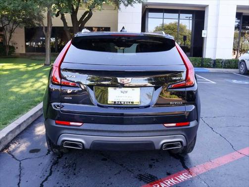 2022 Cadillac XT4 Premium Luxury