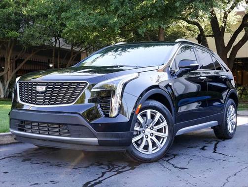 2022 Cadillac XT4 Premium Luxury