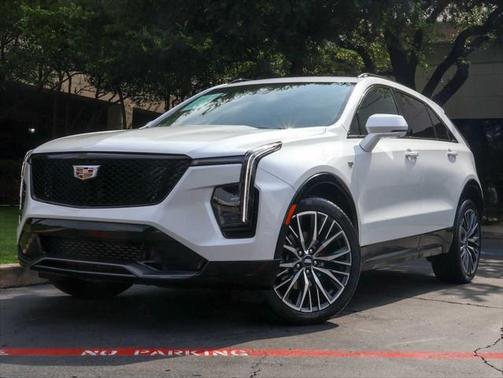 2024 Cadillac XT4 Sport