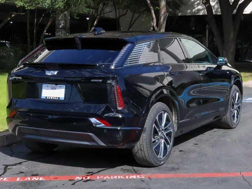 2026 Cadillac OPTIQ Premium Sport