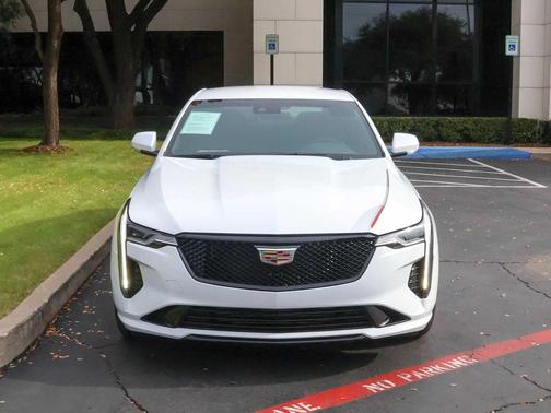 2025 Cadillac CT4 Luxury RWD