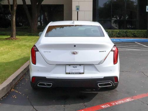 2025 Cadillac CT4 Luxury RWD