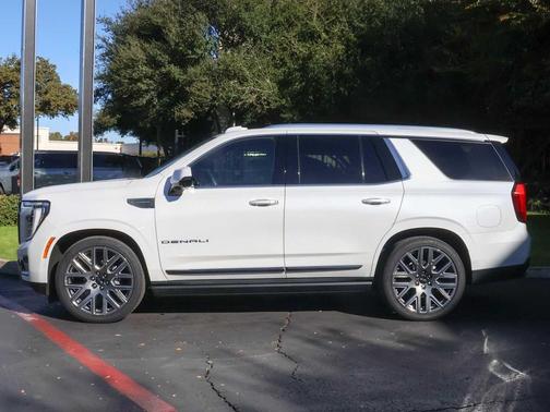2025 GMC Yukon Denali Ultimate