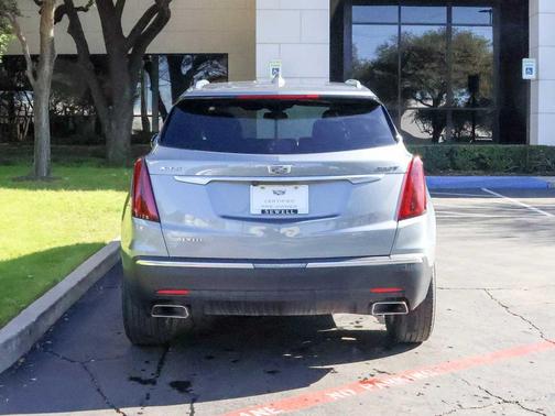 2024 Cadillac XT5 Luxury