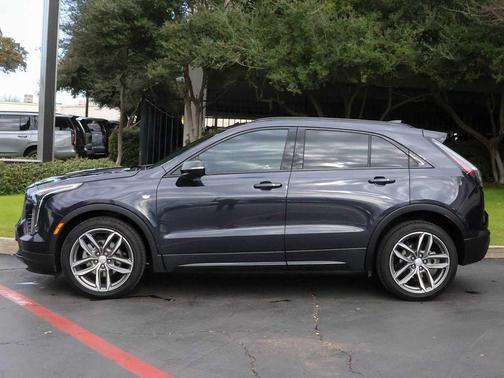 2023 Cadillac XT4 Sport