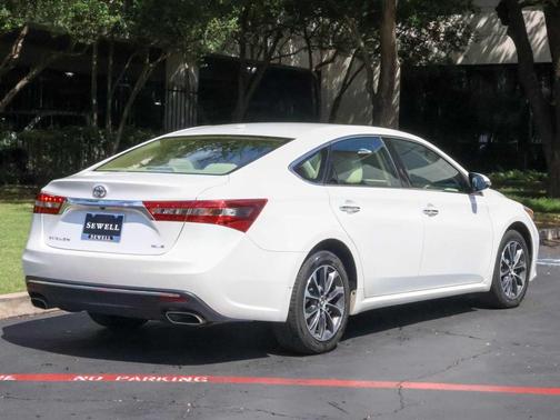 2017 Toyota Avalon XLE Premium