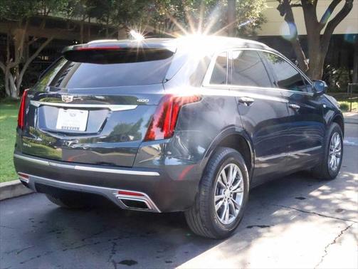 2022 Cadillac XT5 Premium Luxury